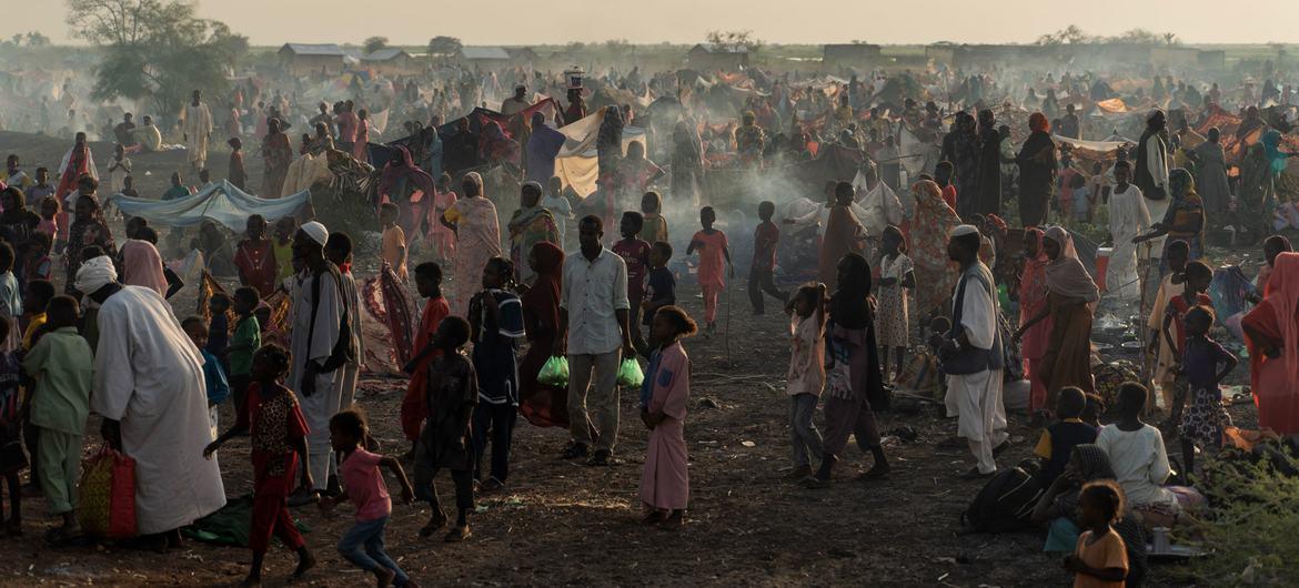 Sudan Conflict: 6 million displaced, 2 million fled